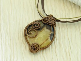 Caramel Swirl Pendant